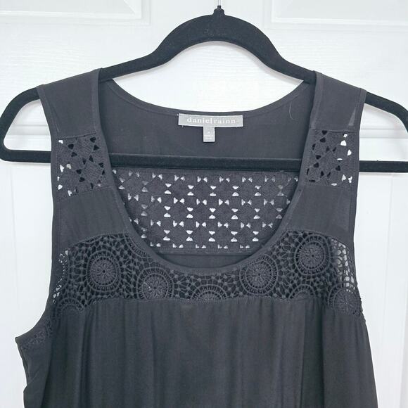Daniel Rainn Black 100%Silk Sleeveless Blouse Size M Embroidered Lined Boho Chic - Picture 2 of 9